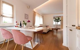 Ba Mir Apartment